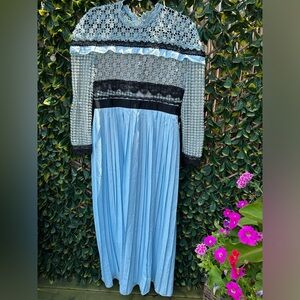 ▪️ Vicky and Lucas‎ Timeless Elegance Lace Top Pleated Maxi Dress